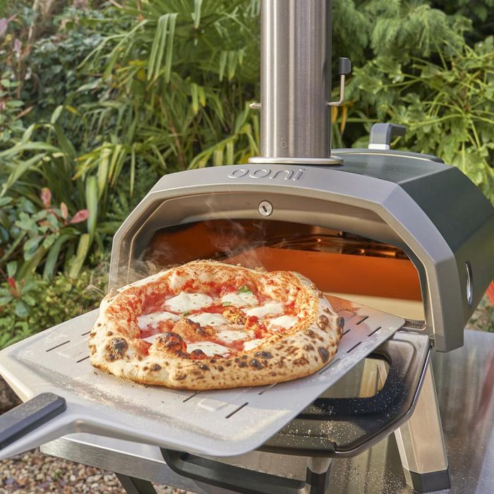 Pizzaoven Karu 2, hout of houtskool gestookt