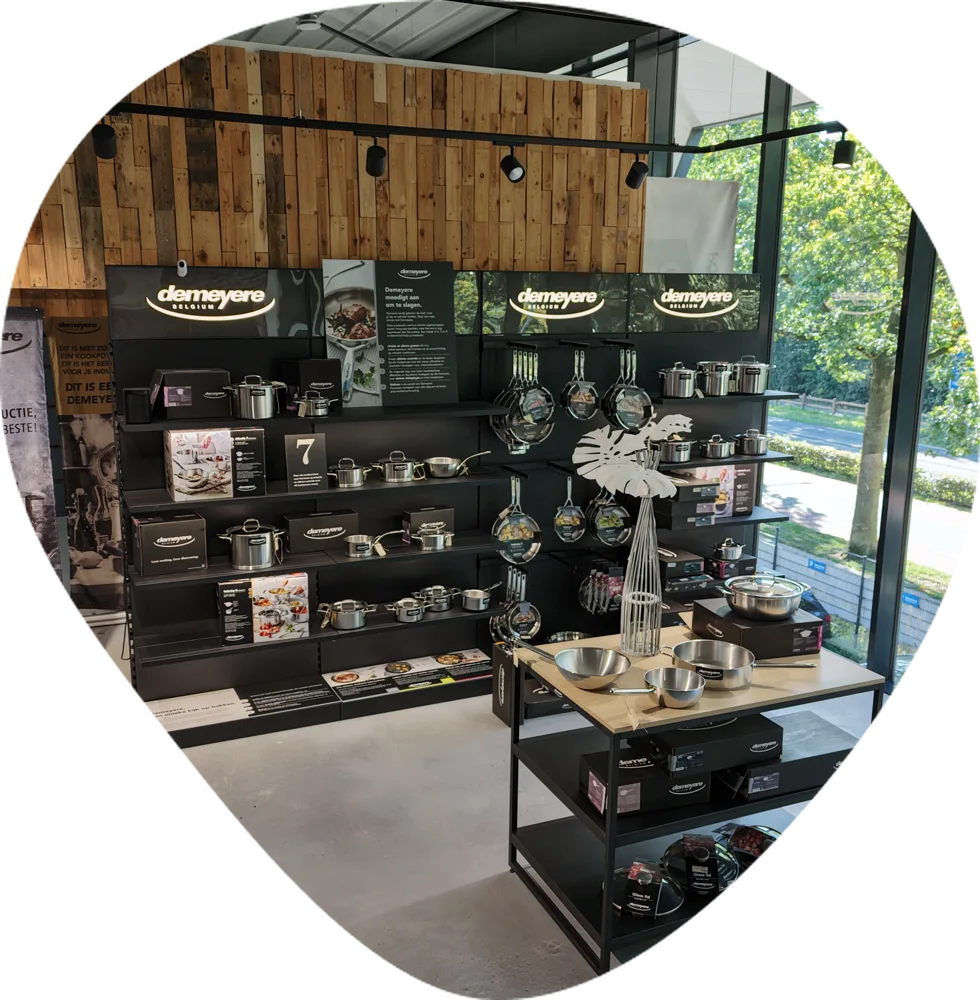 Demeyere-wand in de Kookgekte-showroom